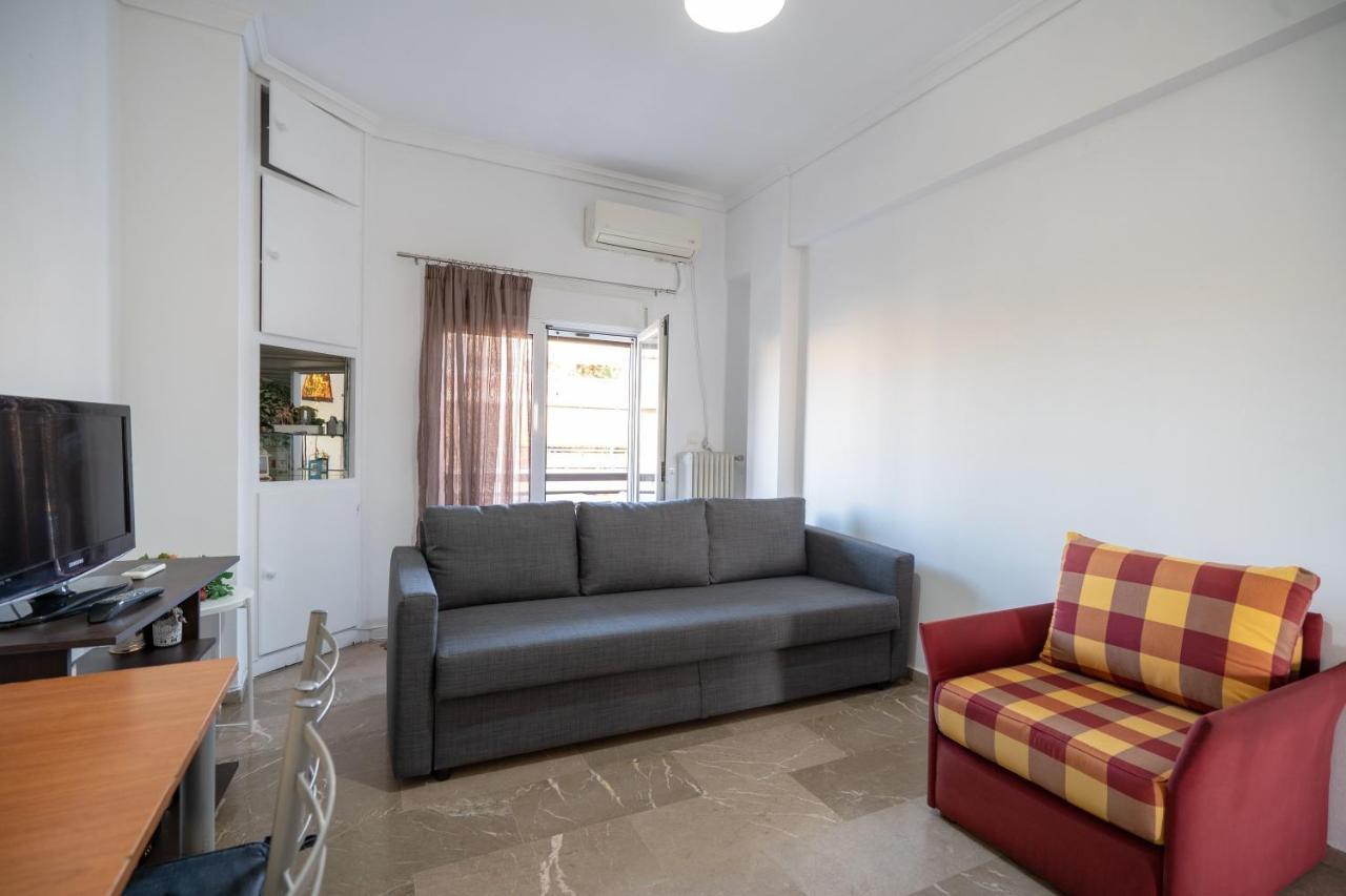 Dimotiko Theatro Metro St. 1 Bedroom 4 Pers. Flat Pireus Exteriör bild