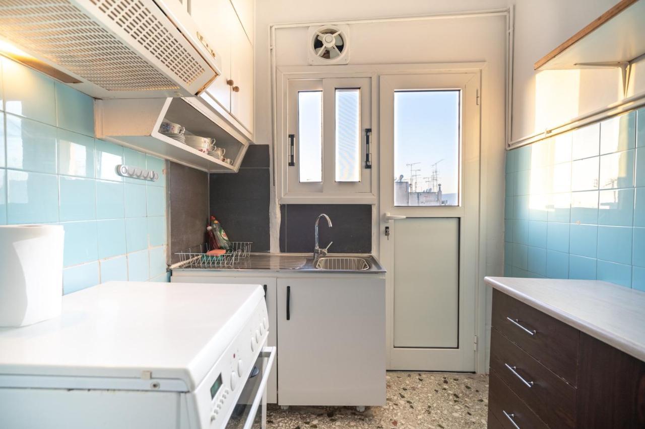 Dimotiko Theatro Metro St. 1 Bedroom 4 Pers. Flat Pireus Exteriör bild